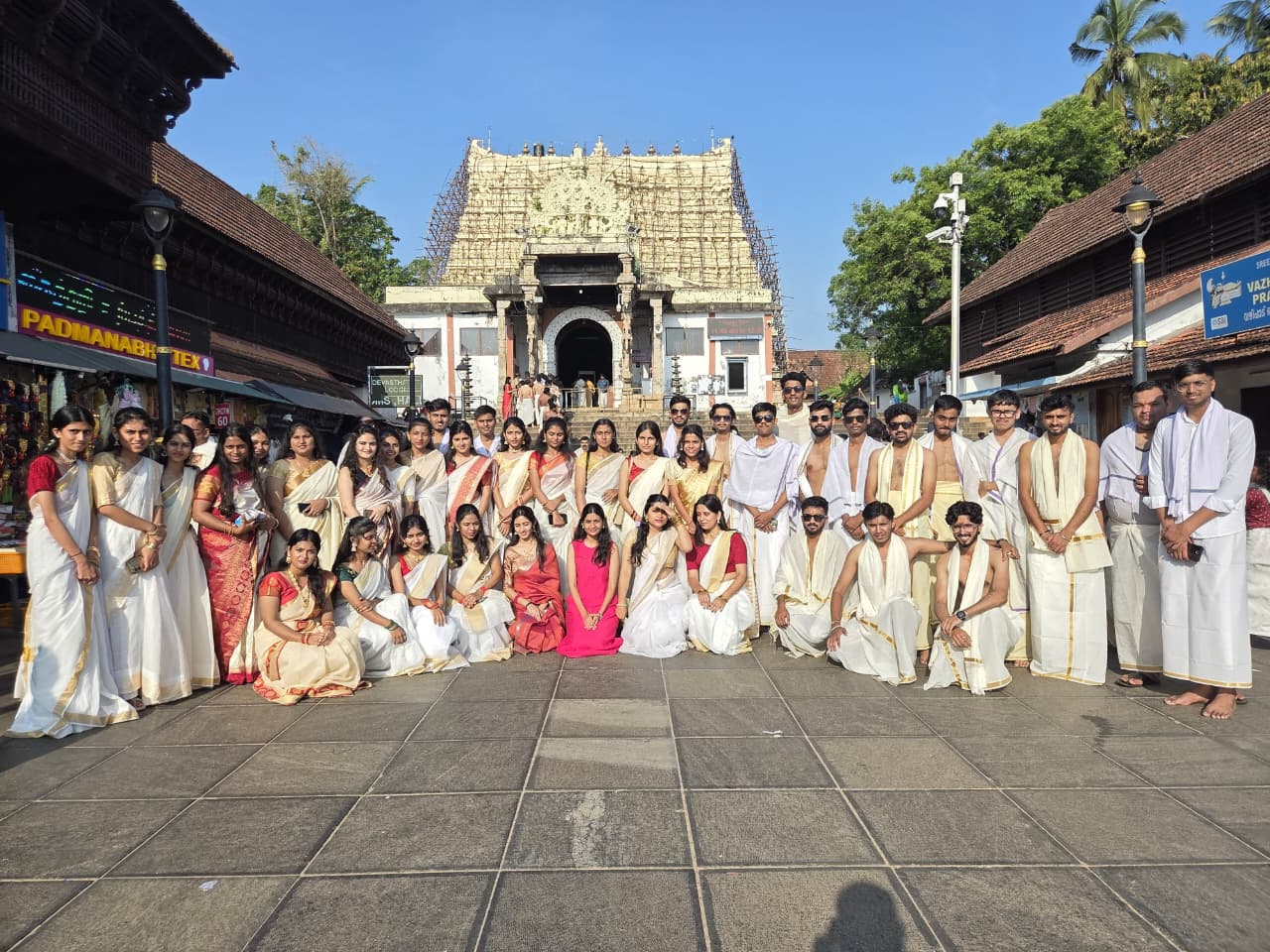 K.K. Wagh College of Agril. Biotrech College Nashik arranged V Sem. Educational Tour at Keral 12 Oct 25 @Padmanabh Swami Temple, Trivendram, Keral